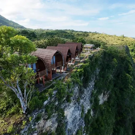 Suwehan Beach Cliff House By Bijak