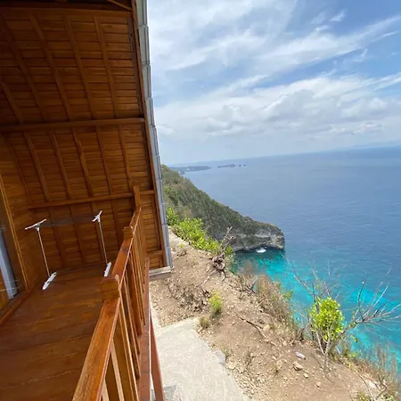 Suwehan Beach Cliff House With Hammock