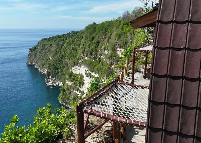 Suwehan Cliff House With Hammock 4* Polilit