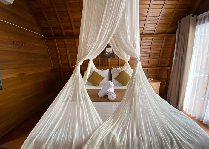 Suwehan Cliff House With Hammock 4* Polilit